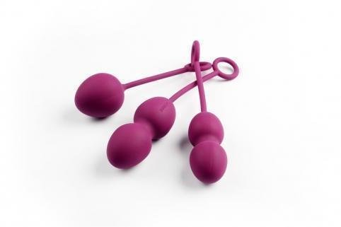Вагинальные шарики Svakom Nova Ball с переменным центром тяжести, фиолетовый
